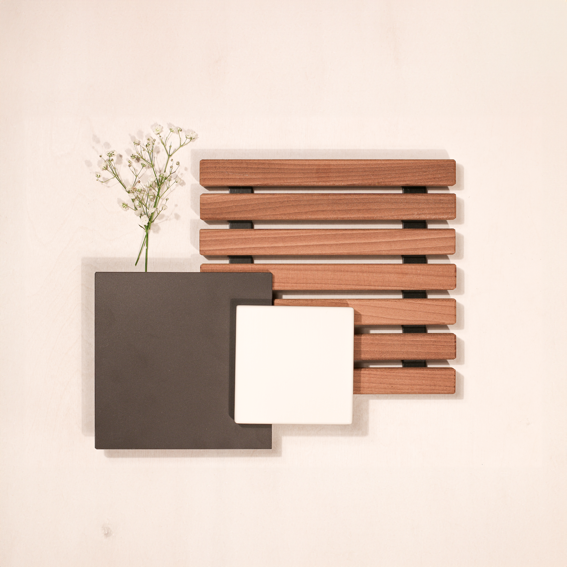 CUBIC-white-black-lignum